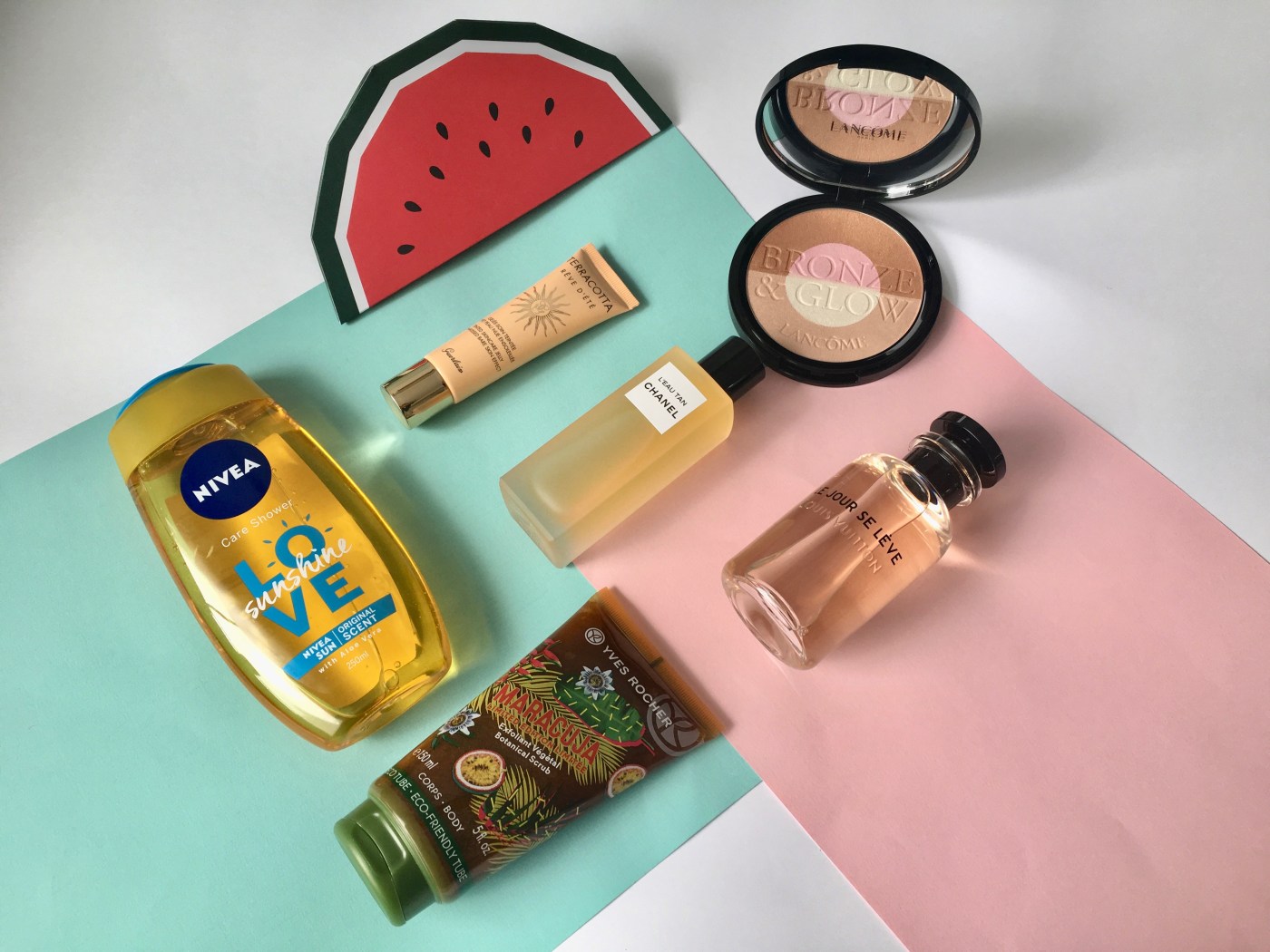l'eau tan chanel le jour se lève louis vuitton bronze & glow lancôme nivea sun