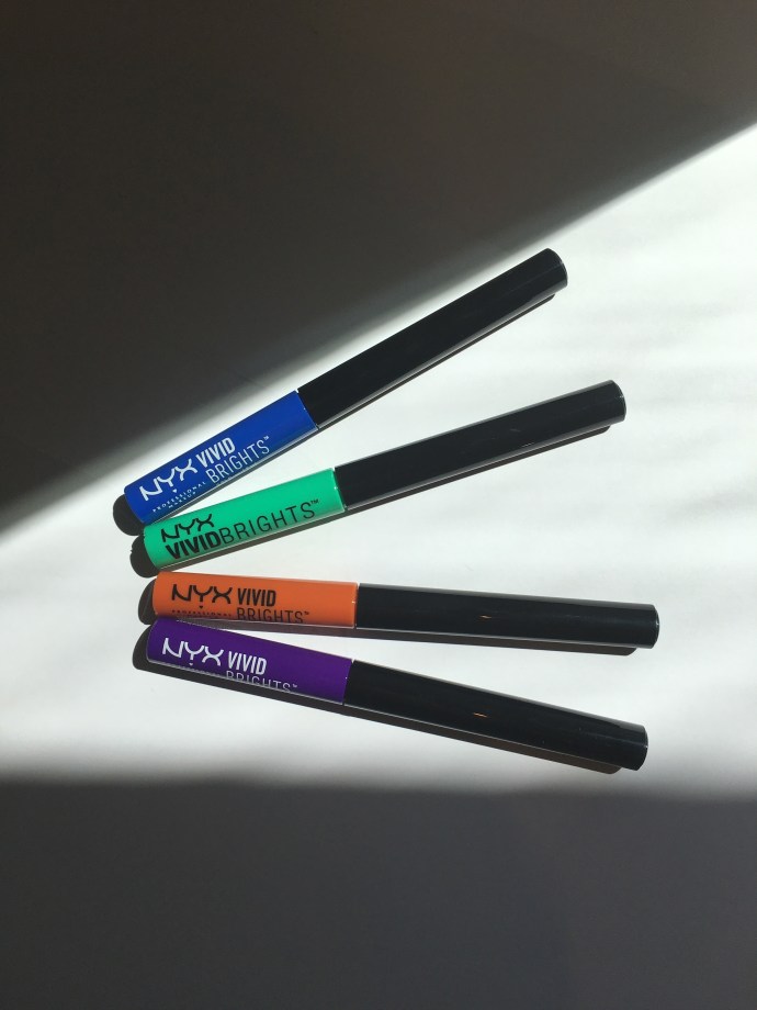 nyx vivid brights eyeliner