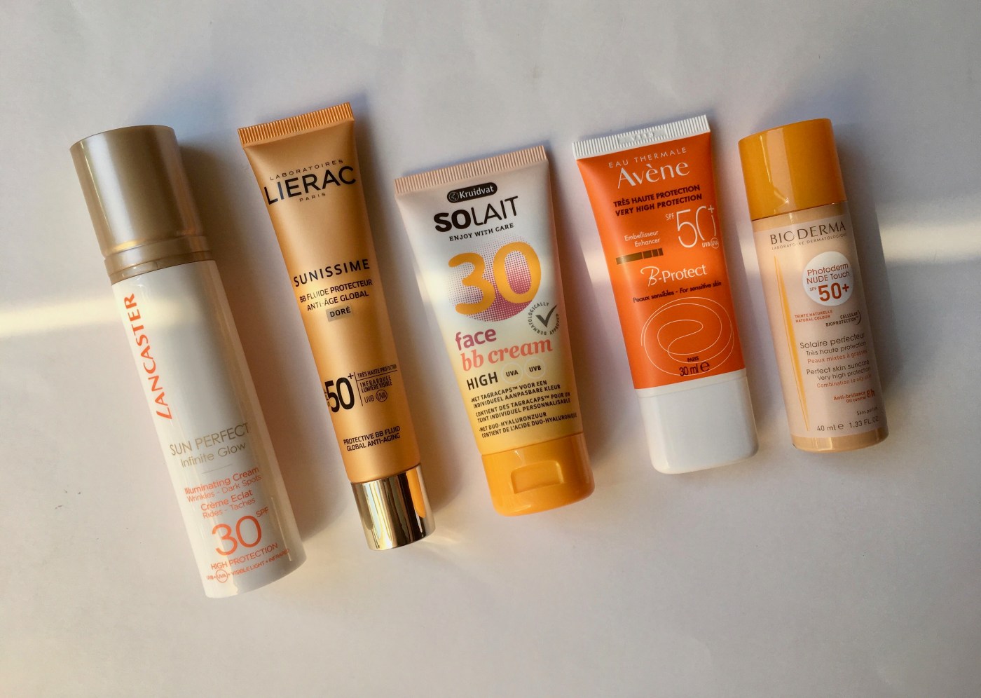 tinted sunscreen lancaster lierac kruidvat avène bioderma