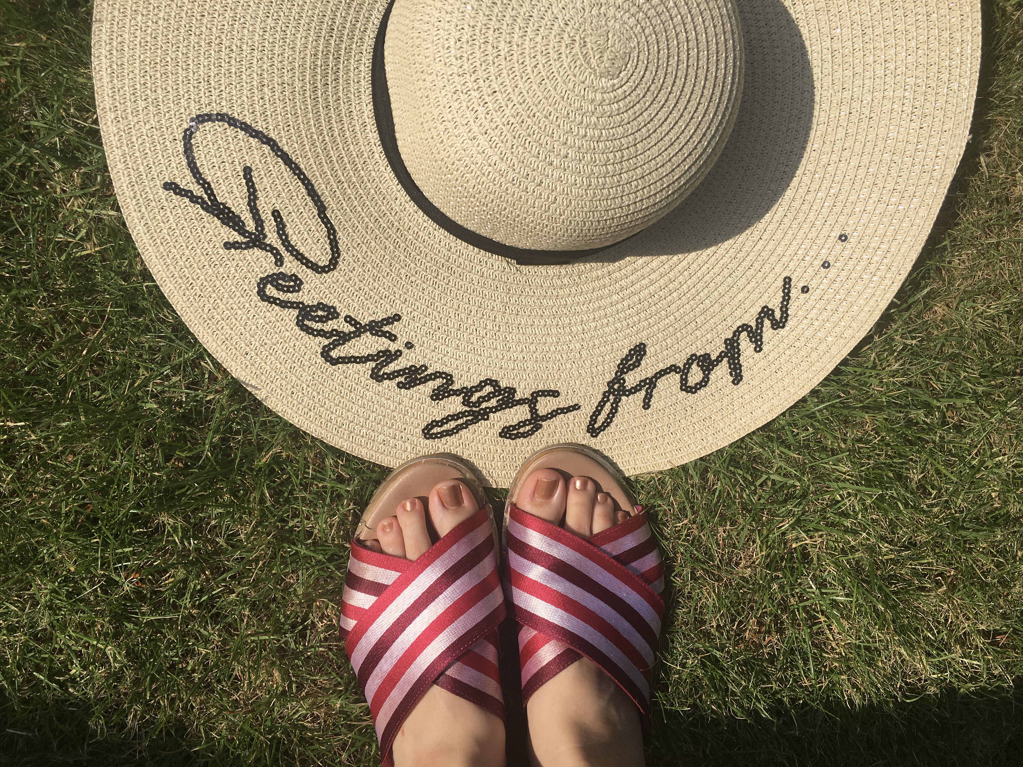 summer nails nail polish le vernis de chanel golden sand essie tangerine tease essie get oasis stronger nails