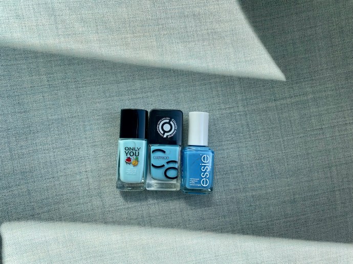 essie periwinkle blue nail polish caprice